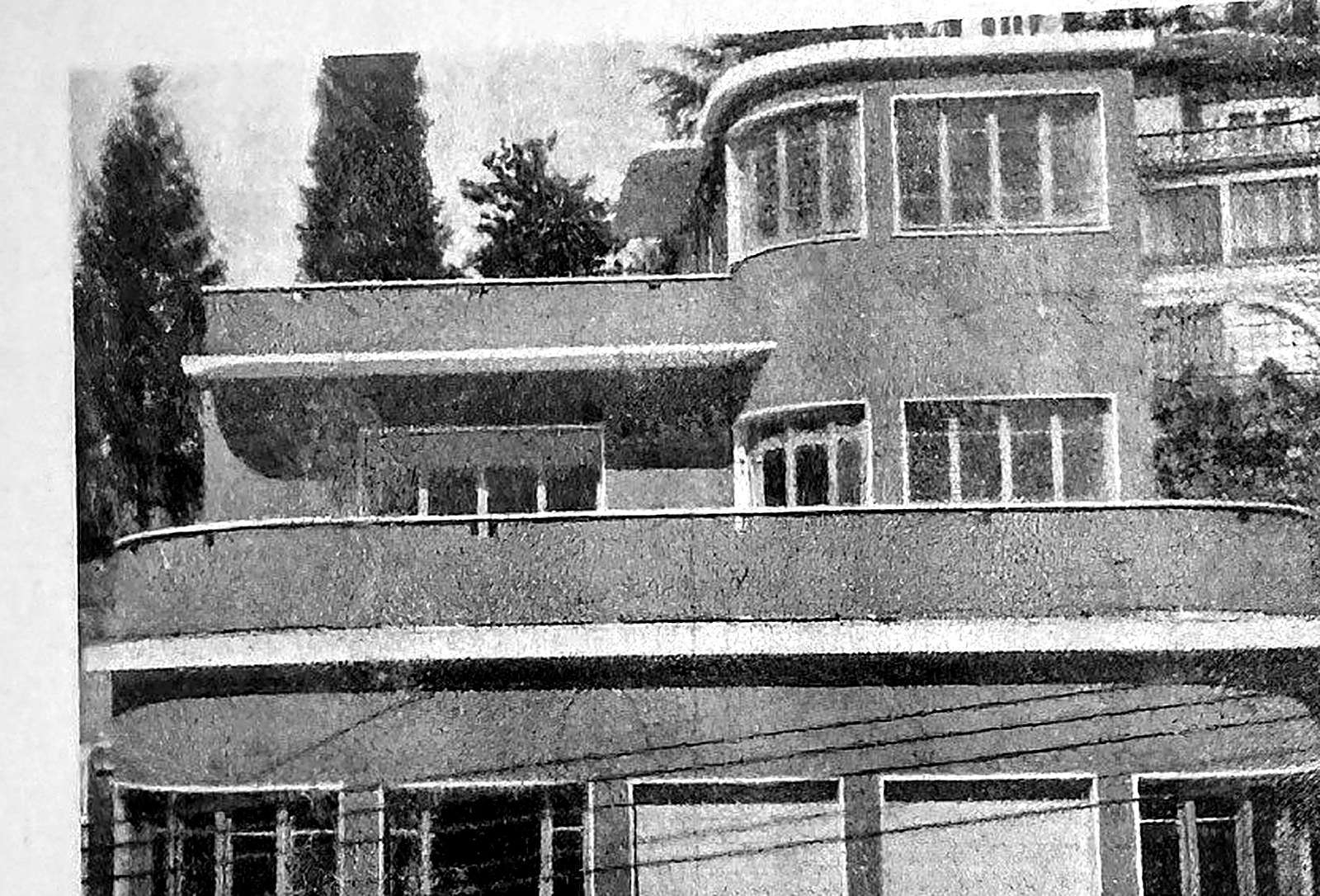 La Casa del Popolo di Venegono Superiore, progettata da Kurt Caesar nel 1949